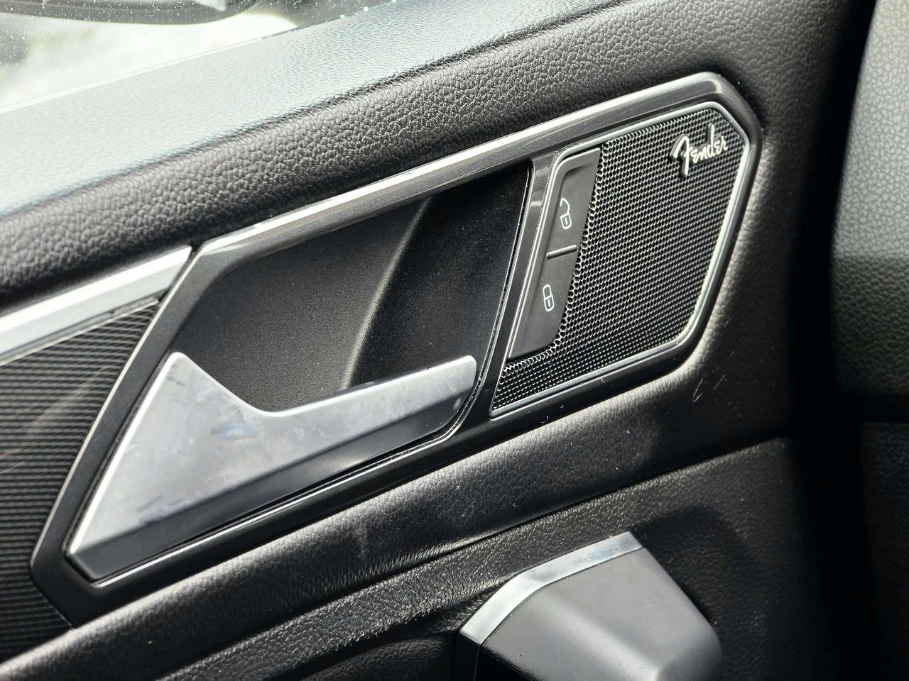 2018 Volkswagen Tiguan Highline 7-Passenger | No Accidents! Photo