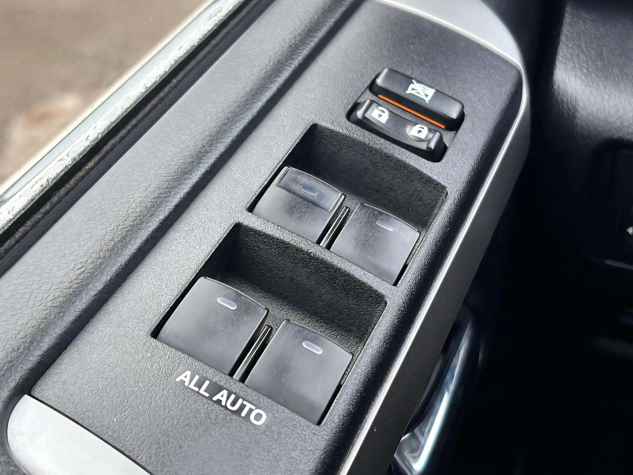 2019 Toyota 4Runner SR5 Limited 7-Passenger | No Accidents! Photo