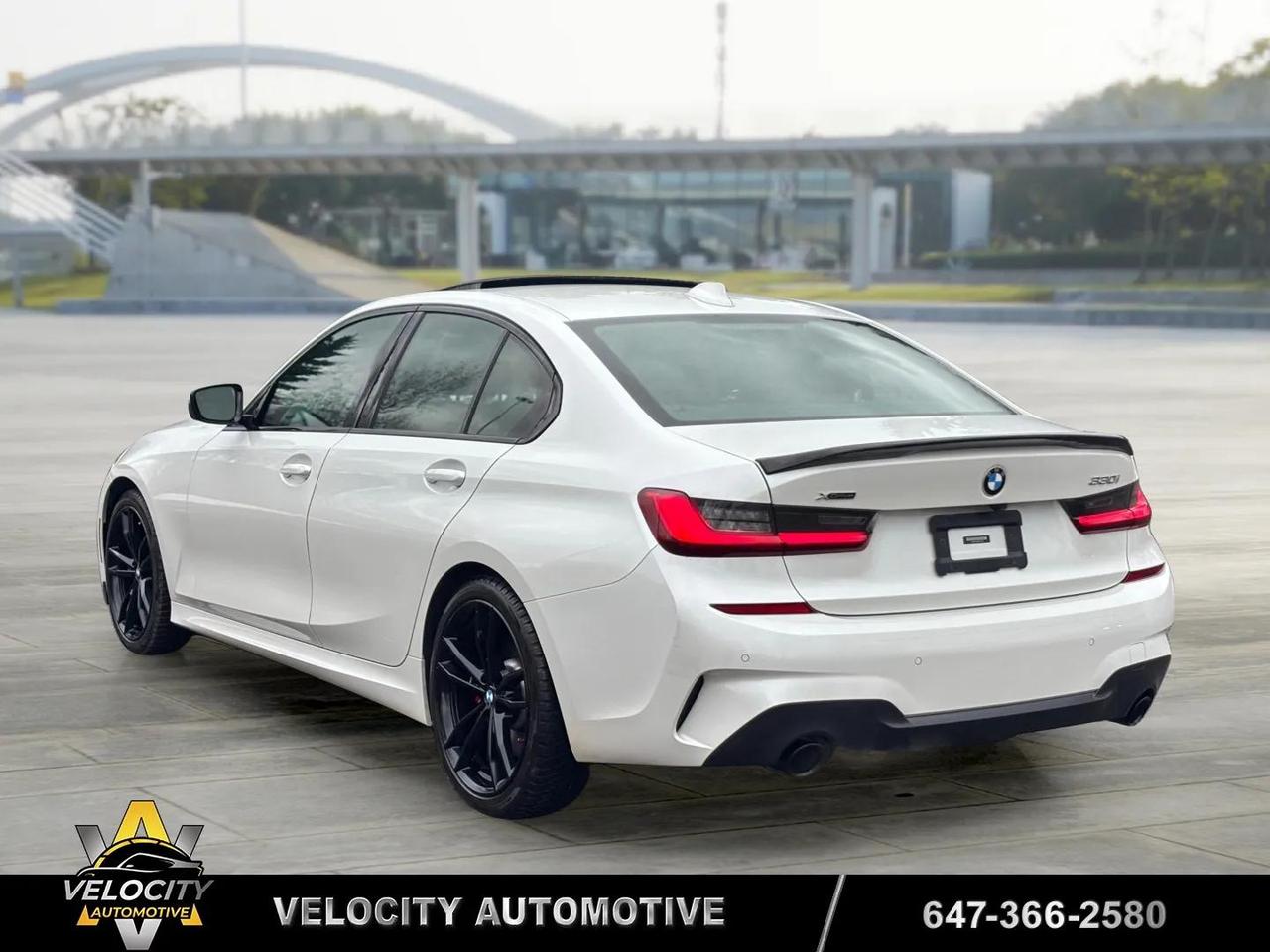 2021 BMW 3-Series 330i xDrive w/M-Sport Pkg | No Accidents! Photo