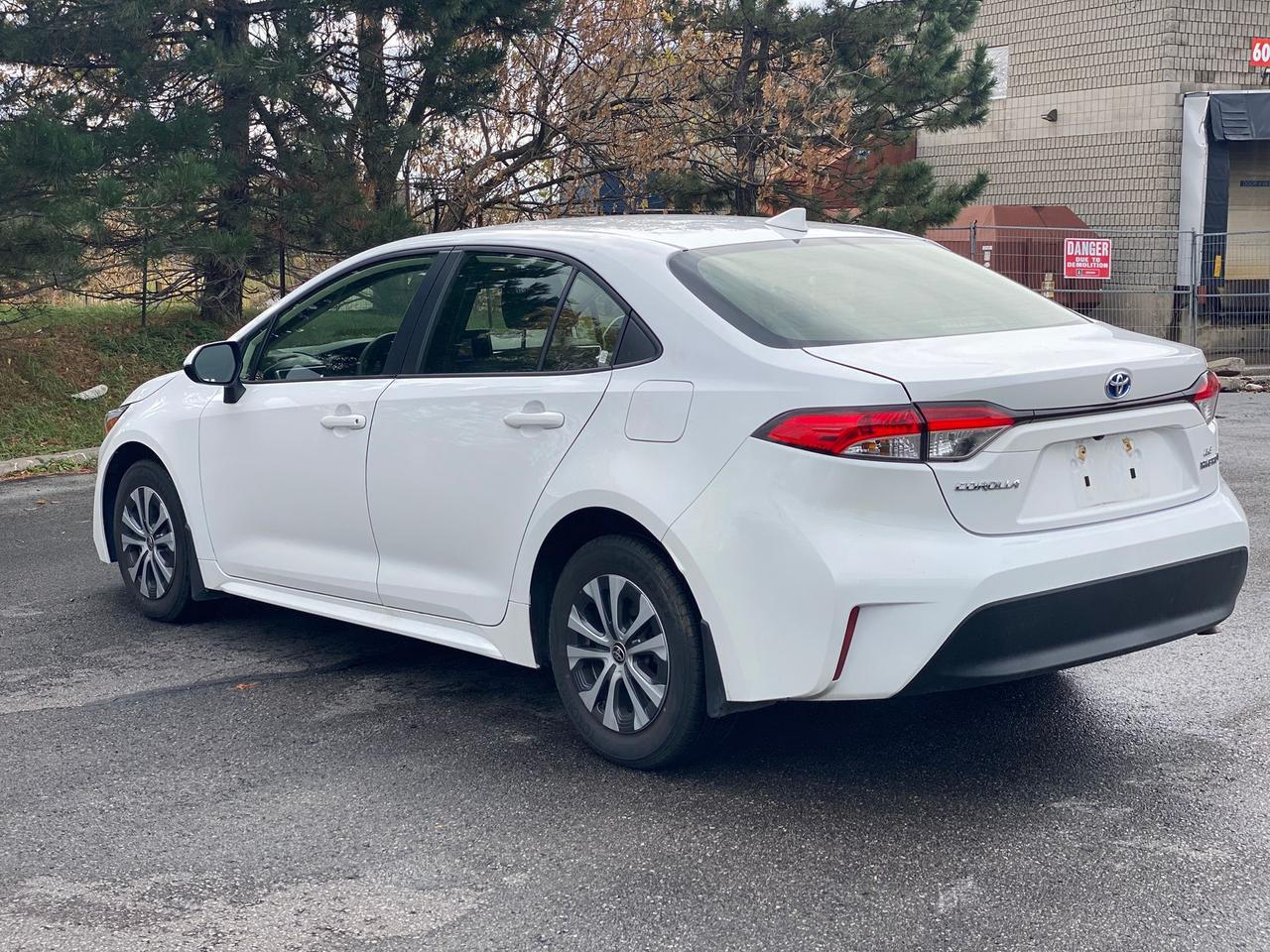 2024 Toyota Corolla Hybrid LE HYBRID Photo