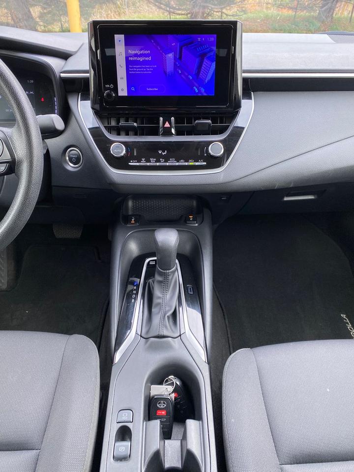 2024 Toyota Corolla Hybrid LE HYBRID Photo