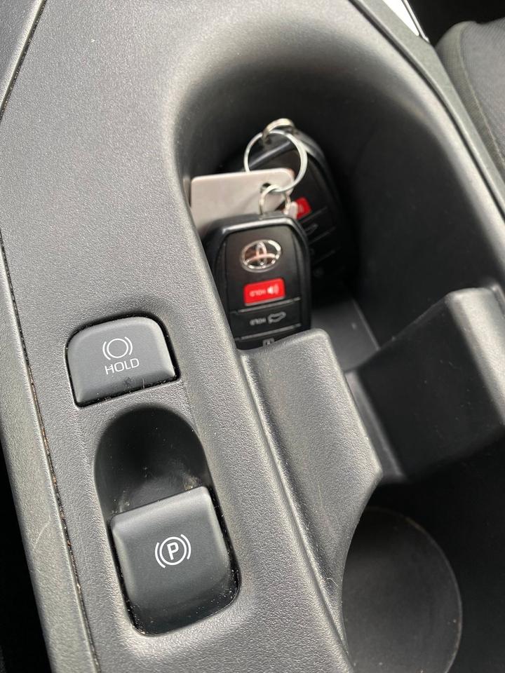 2024 Toyota Corolla Hybrid LE HYBRID Photo