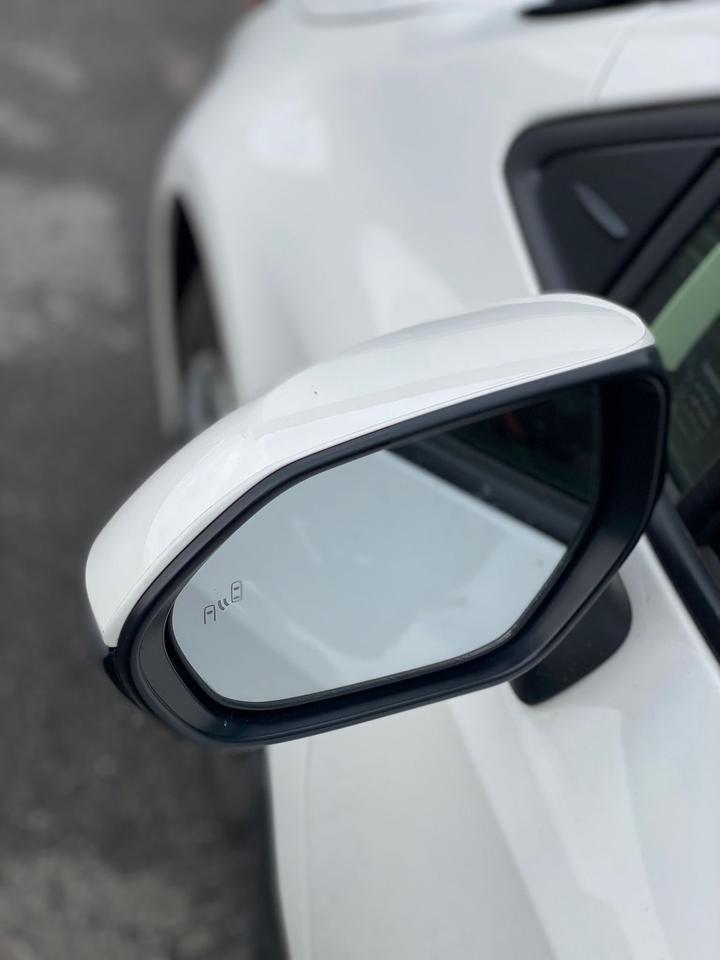 2024 Toyota Corolla Hybrid LE HYBRID Photo