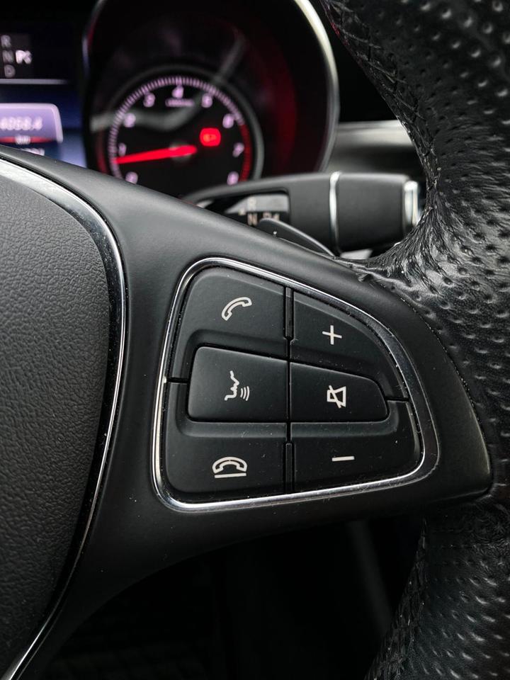 2017 Mercedes-Benz C-Class C300 4MATIC Photo