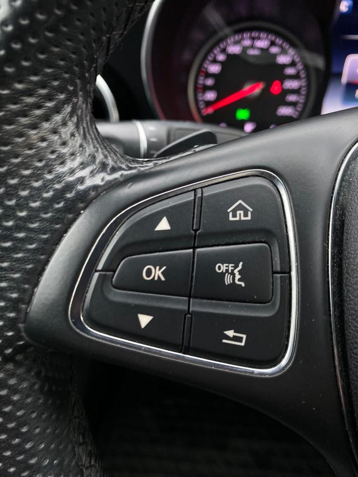 2017 Mercedes-Benz C-Class C300 4MATIC Photo