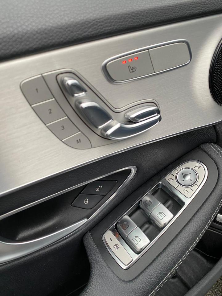 2017 Mercedes-Benz C-Class C300 4MATIC Photo