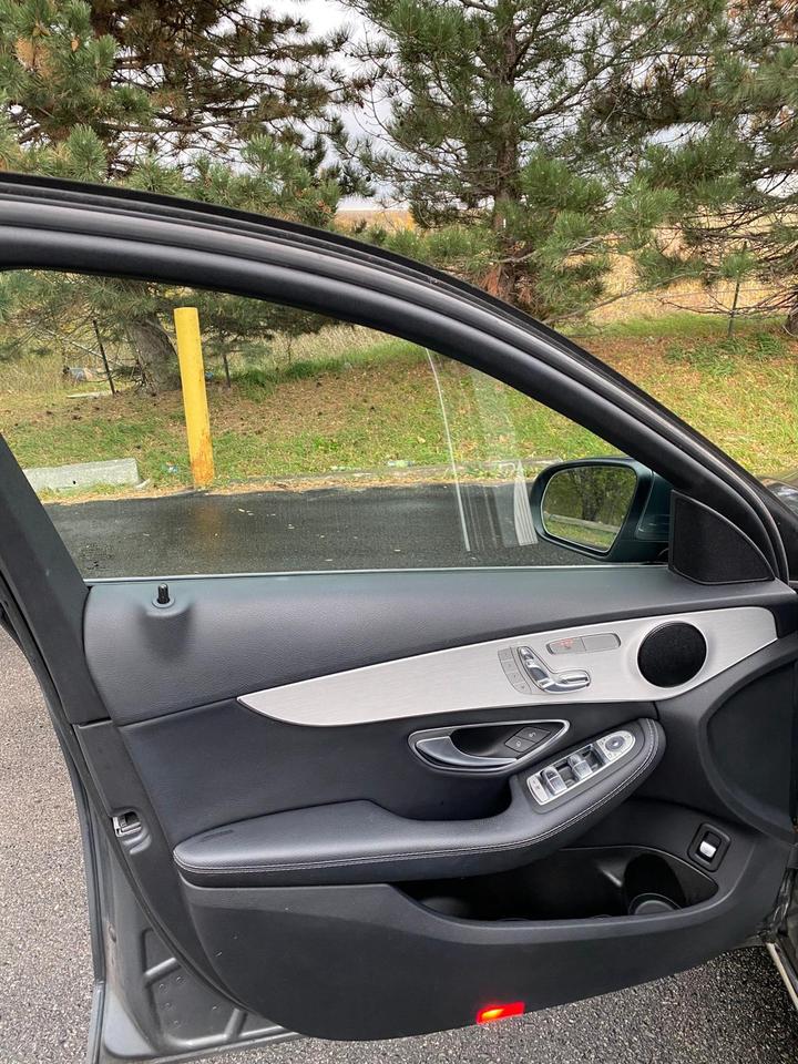 2017 Mercedes-Benz C-Class C300 4MATIC Photo