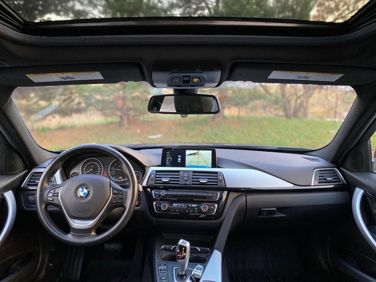 2017 BMW 3-Series 330i xDrive | LEATHER | SUNROOF Photo