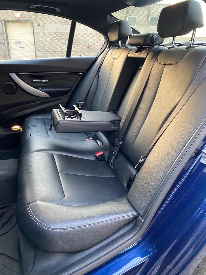 2017 BMW 3-Series 330i xDrive | LEATHER | SUNROOF Photo