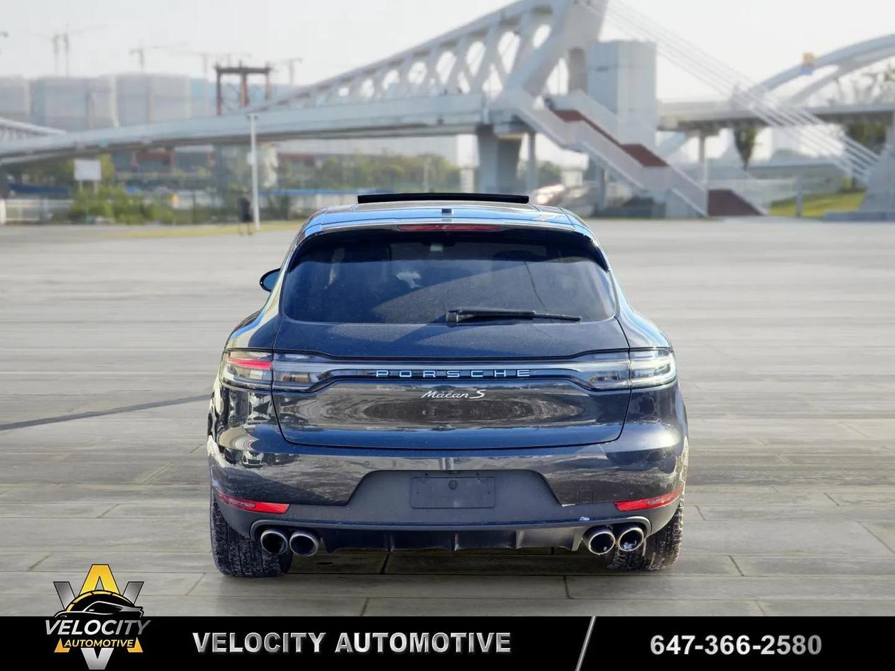 2020 Porsche Macan S w/Premium Plus Pkg Photo4