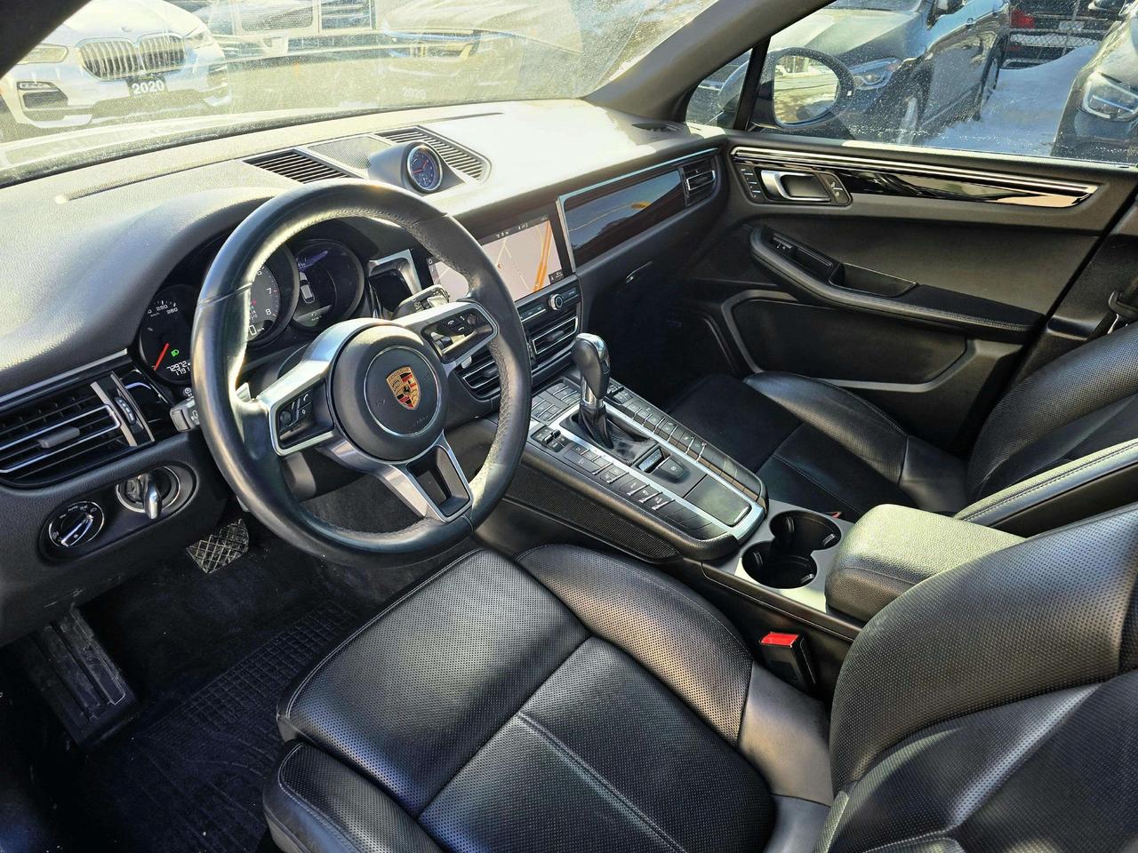 2020 Porsche Macan S w/Premium Plus Pkg Photo