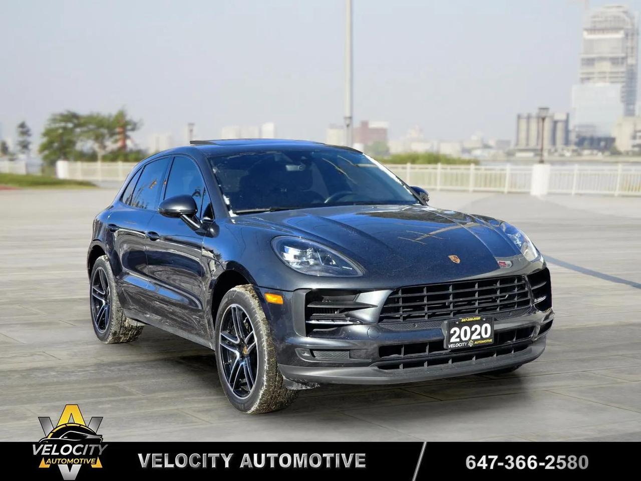2020 Porsche Macan S w/Premium Plus Pkg Photo