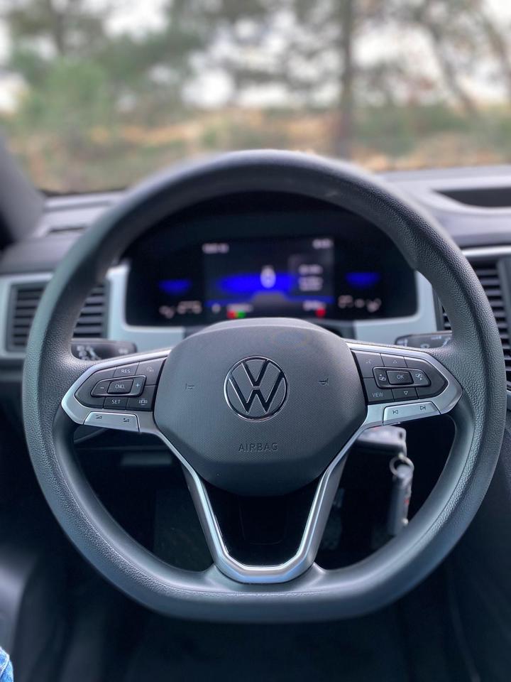 2022 Volkswagen Atlas Cross Sport  Photo