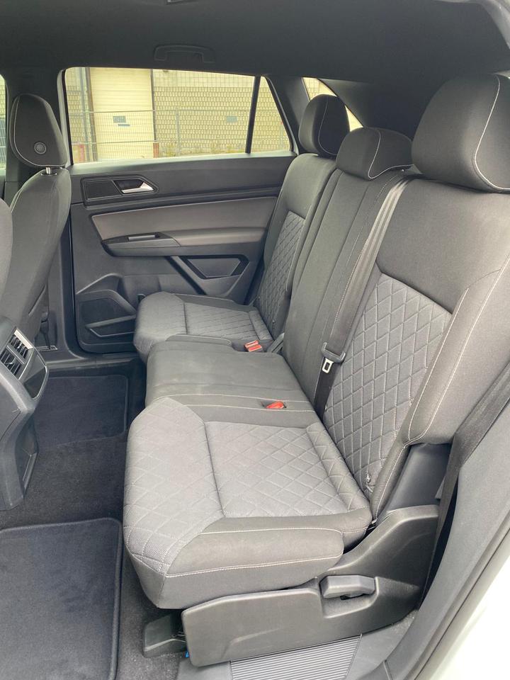 2022 Volkswagen Atlas Cross Sport  Photo