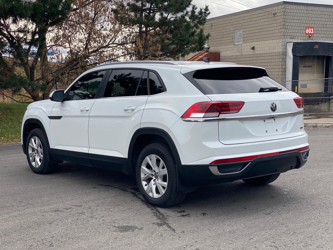 2022 Volkswagen Atlas Cross Sport  Photo