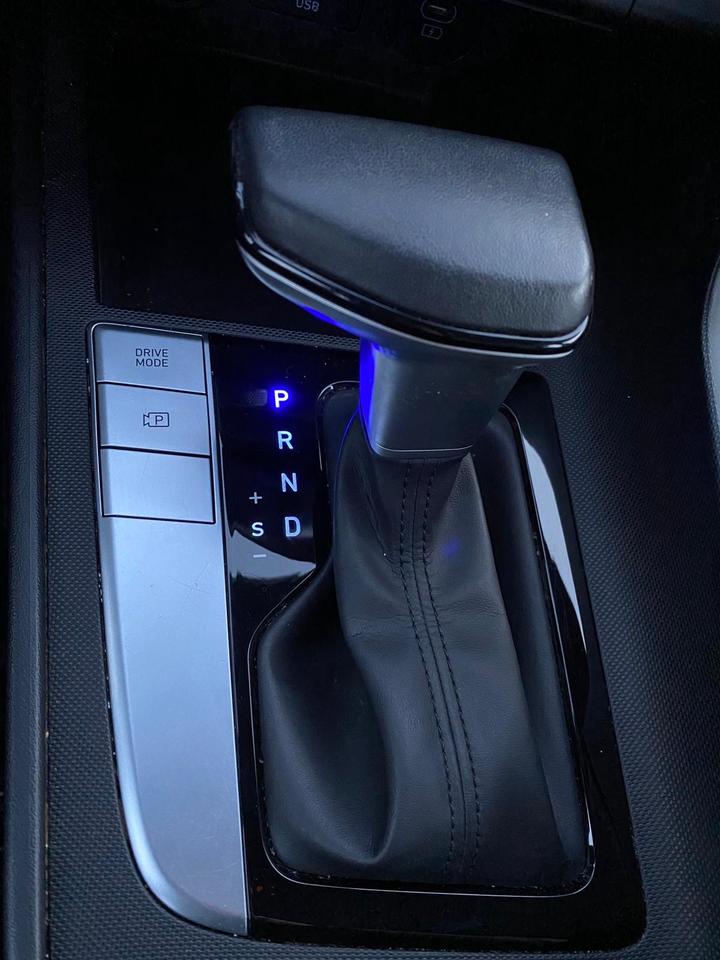 2024 Hyundai Elantra Preferred Photo