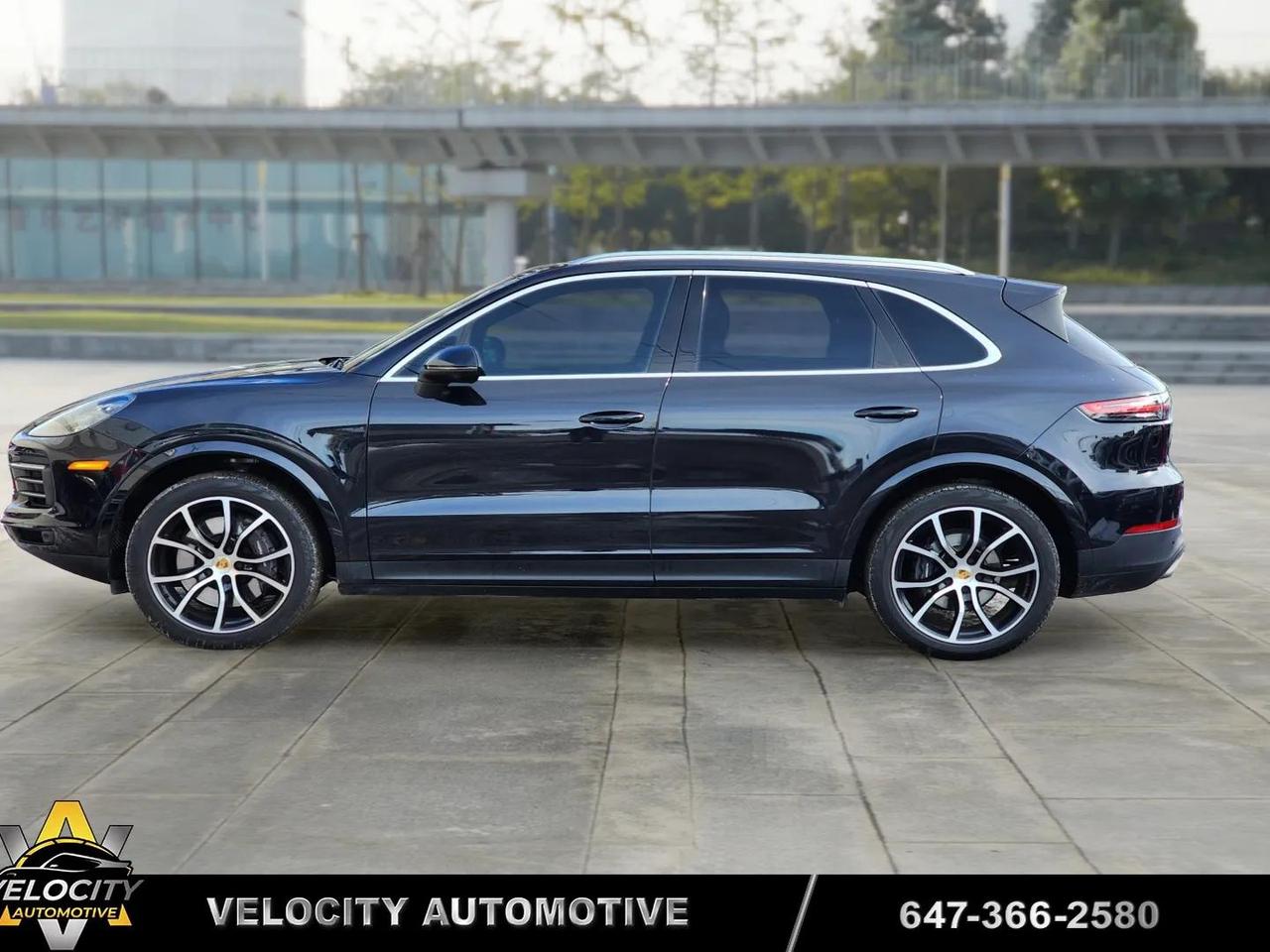 2021 Porsche Cayenne w/Premium Plus Pkg | No Accidents! Photo