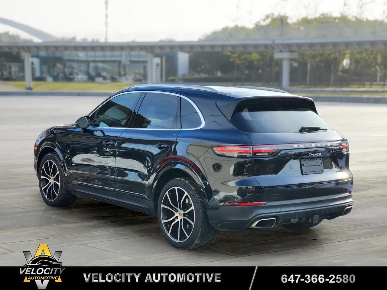 2021 Porsche Cayenne w/Premium Plus Pkg | No Accidents! Photo