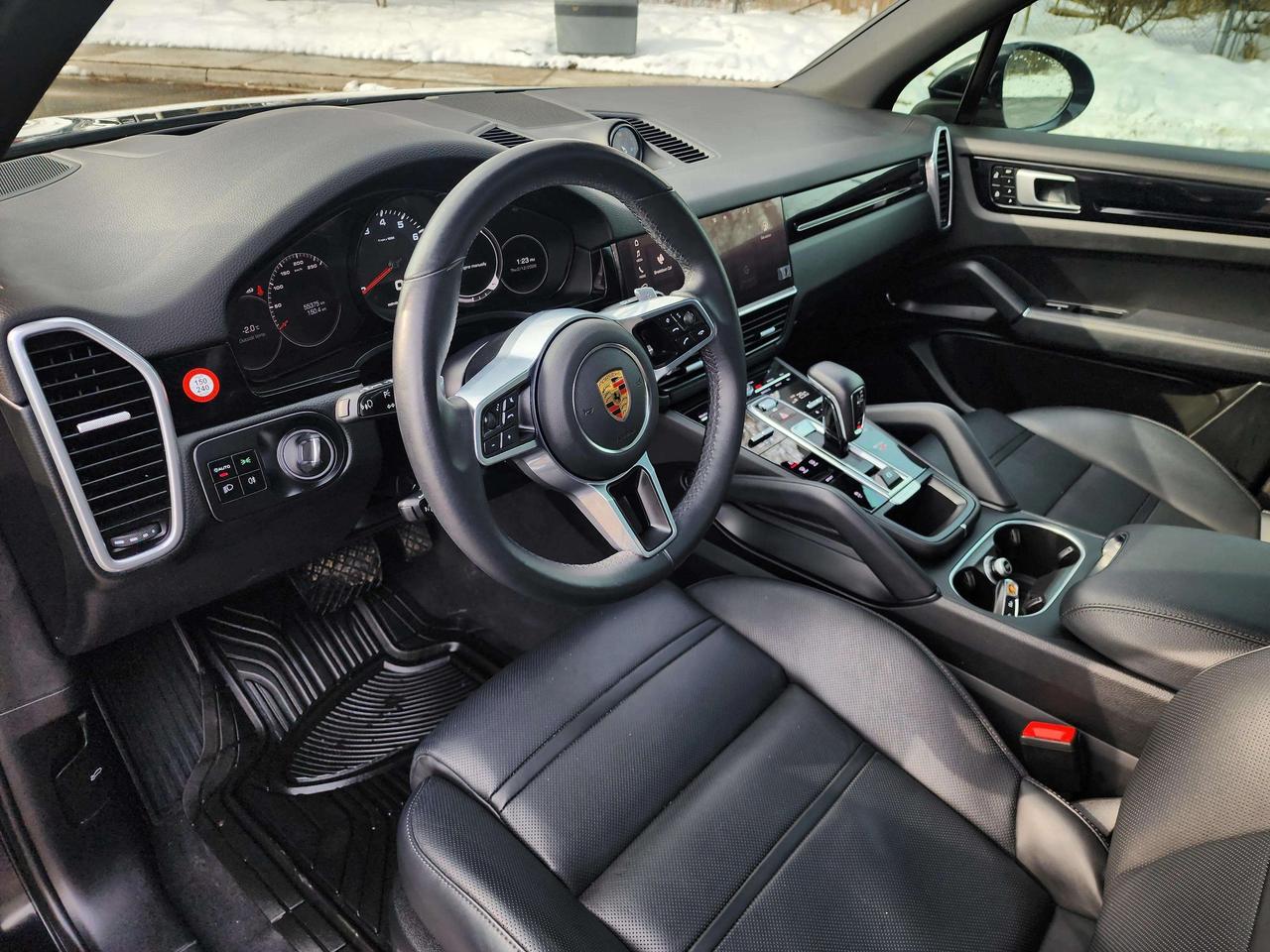 2021 Porsche Cayenne w/Premium Plus Pkg | No Accidents! Photo