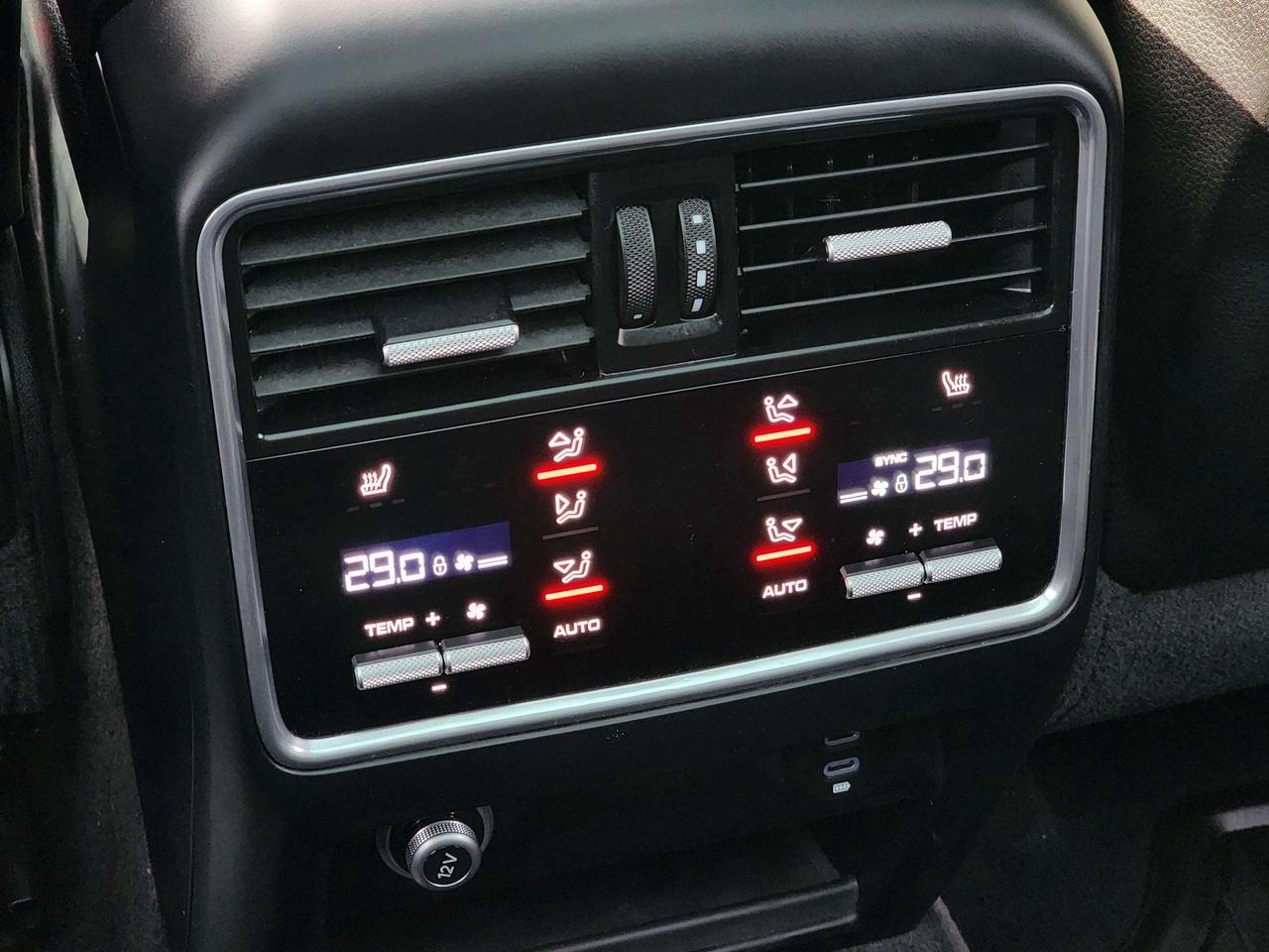 2021 Porsche Cayenne w/Premium Plus Pkg | No Accidents! Photo