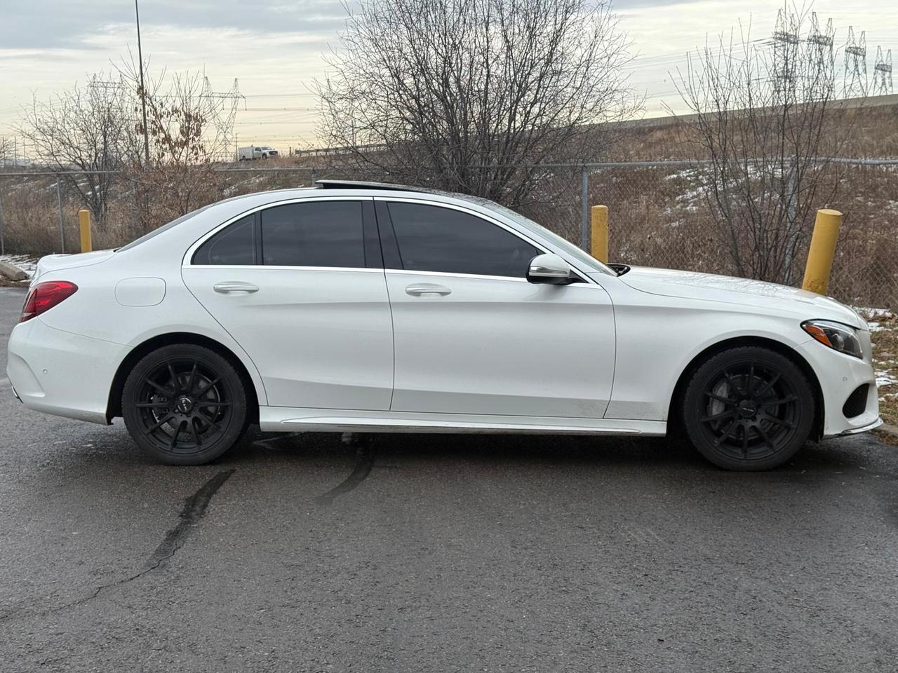 2015 Mercedes-Benz C-Class C400 | LEATHER |SUNROOF Photo