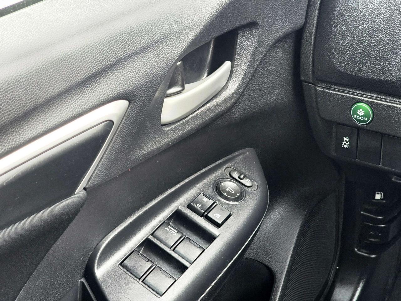 2016 Honda Fit LX Photo