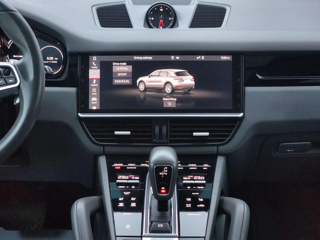 2020 Porsche Cayenne w/ Premium Pkg | No Accidents! Photo