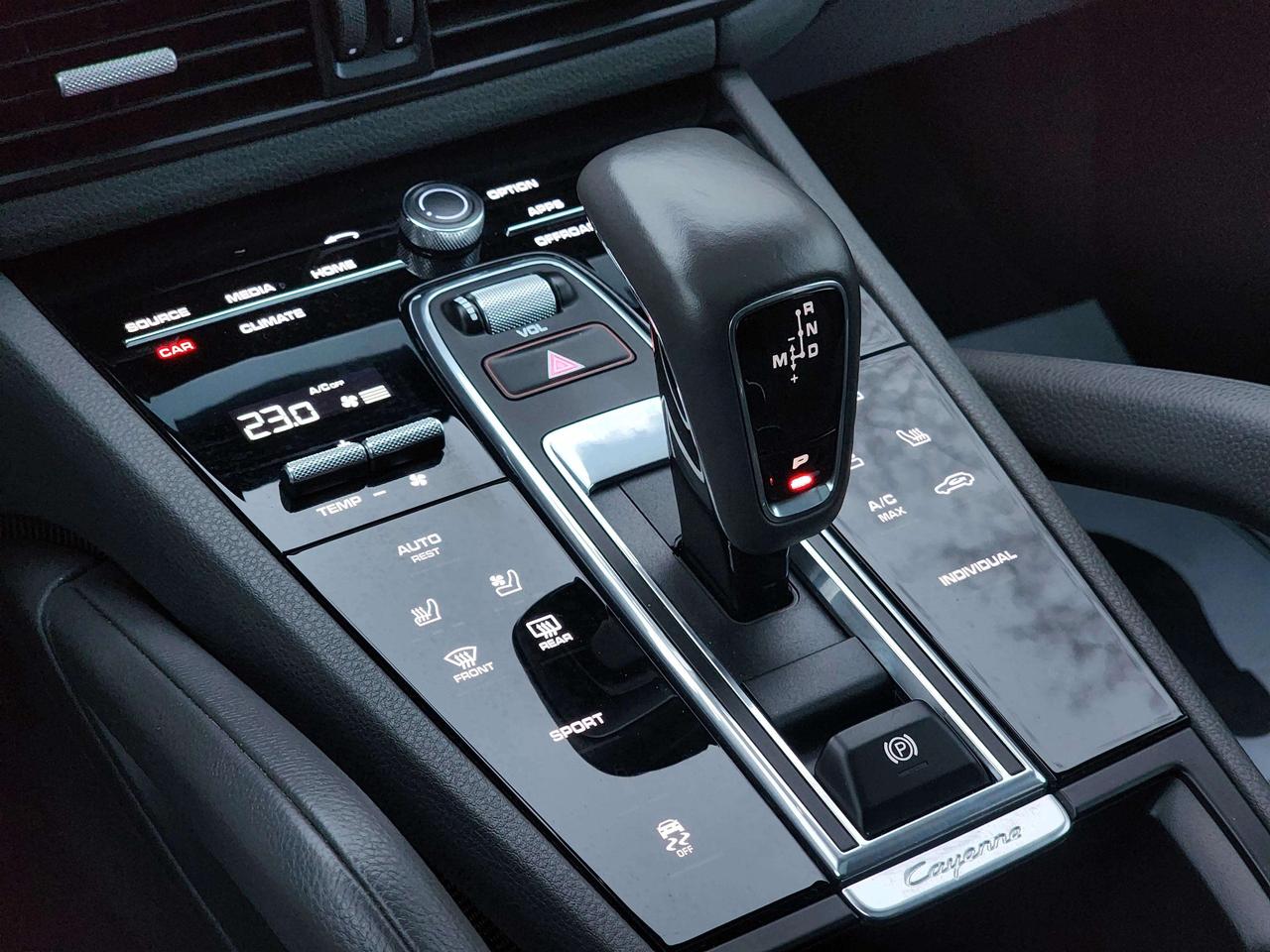 2020 Porsche Cayenne w/ Premium Pkg | No Accidents! Photo