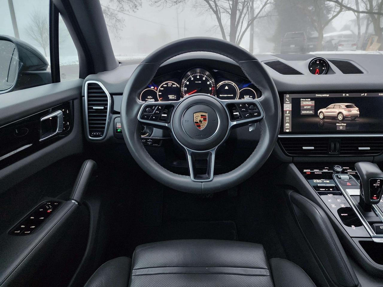 2020 Porsche Cayenne w/ Premium Pkg | No Accidents! Photo
