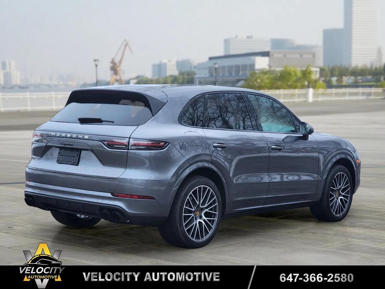 2020 Porsche Cayenne w/ Premium Pkg | No Accidents! Photo