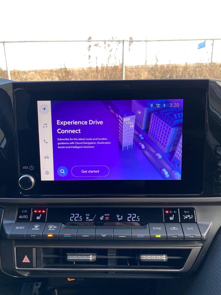 2025 Toyota Camry Hybrid SE | LEATHER Photo