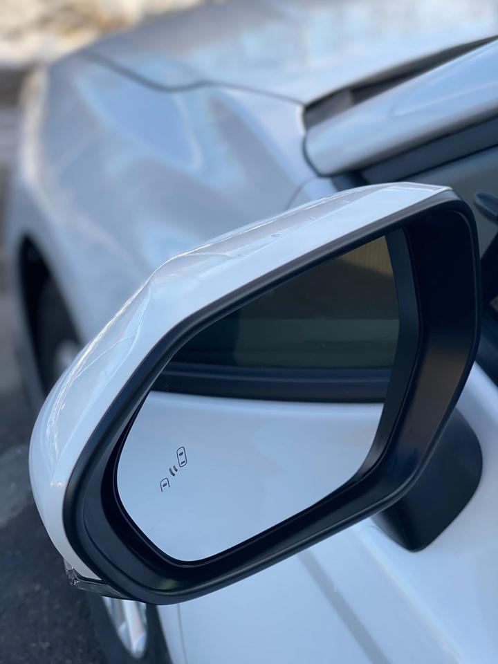 2025 Toyota Camry Hybrid SE | LEATHER Photo