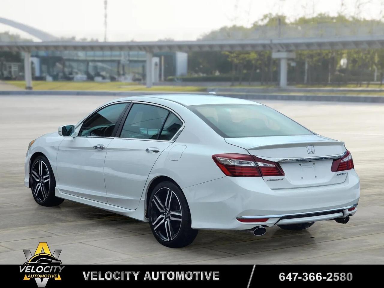 2017 Honda Accord Sport Photo