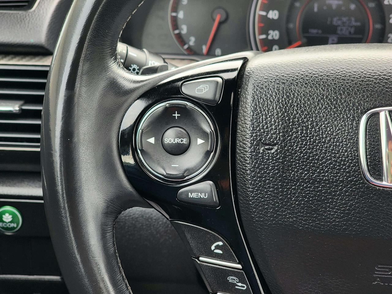 2017 Honda Accord Sport Photo