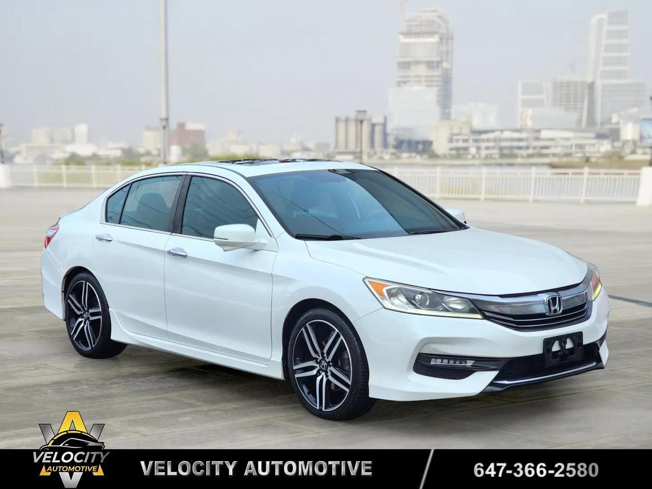 2017 Honda Accord Sport Photo