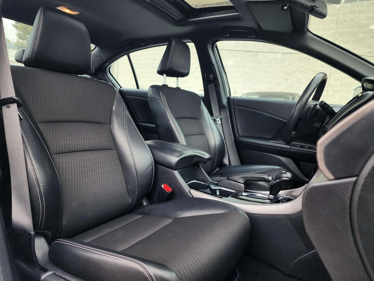 2017 Honda Accord Sport Photo