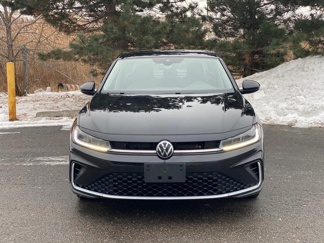 2025 Volkswagen Jetta SE LEATHER Photo