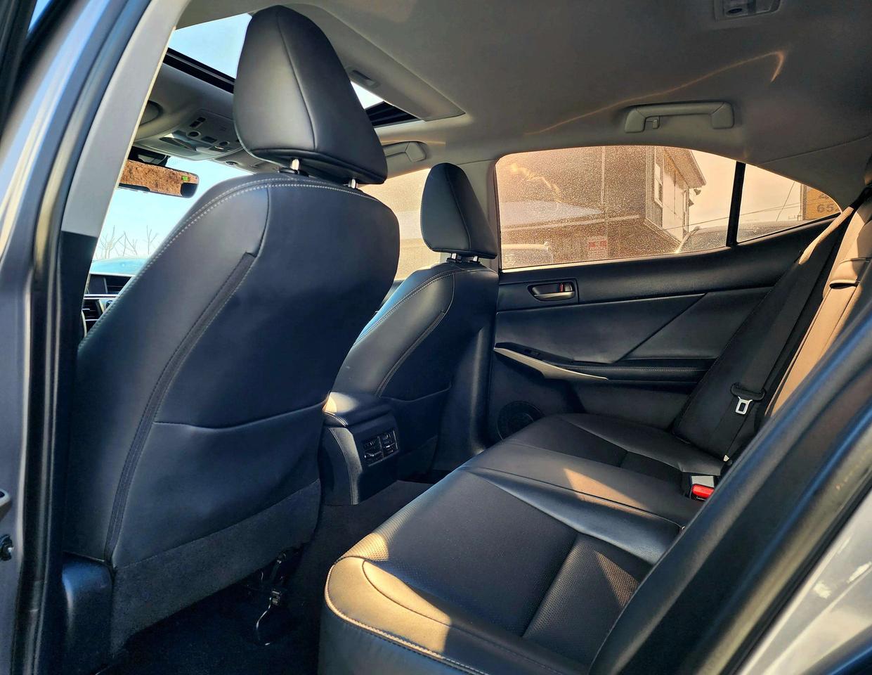 2017 Lexus IS 300 AWD | No Accidents! Photo