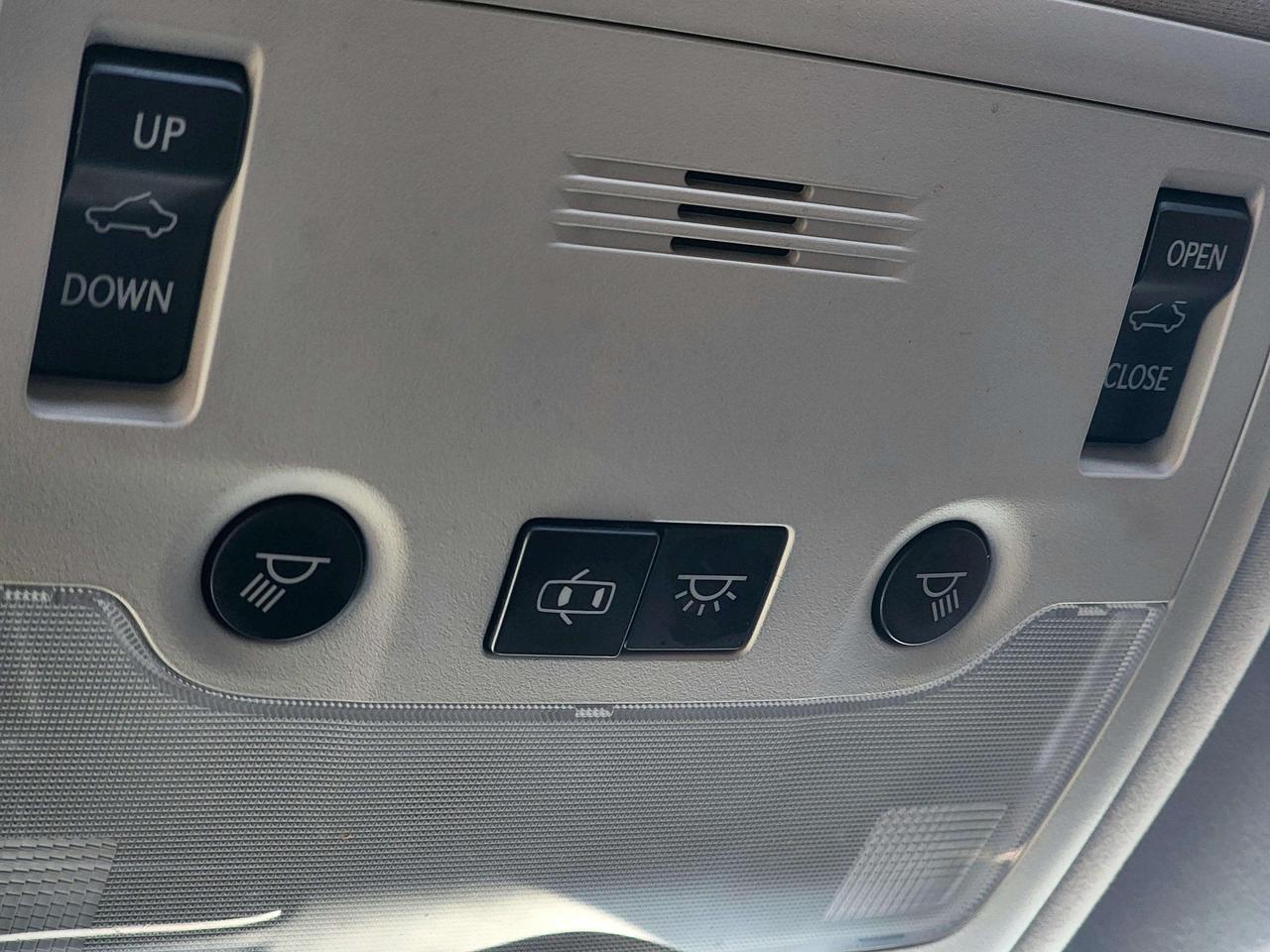 2017 Lexus IS 300 AWD | No Accidents! Photo