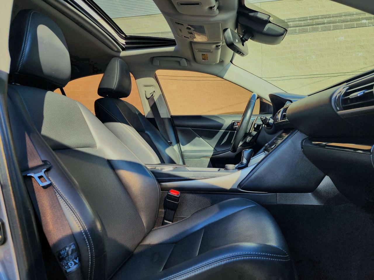 2017 Lexus IS 300 AWD | No Accidents! Photo