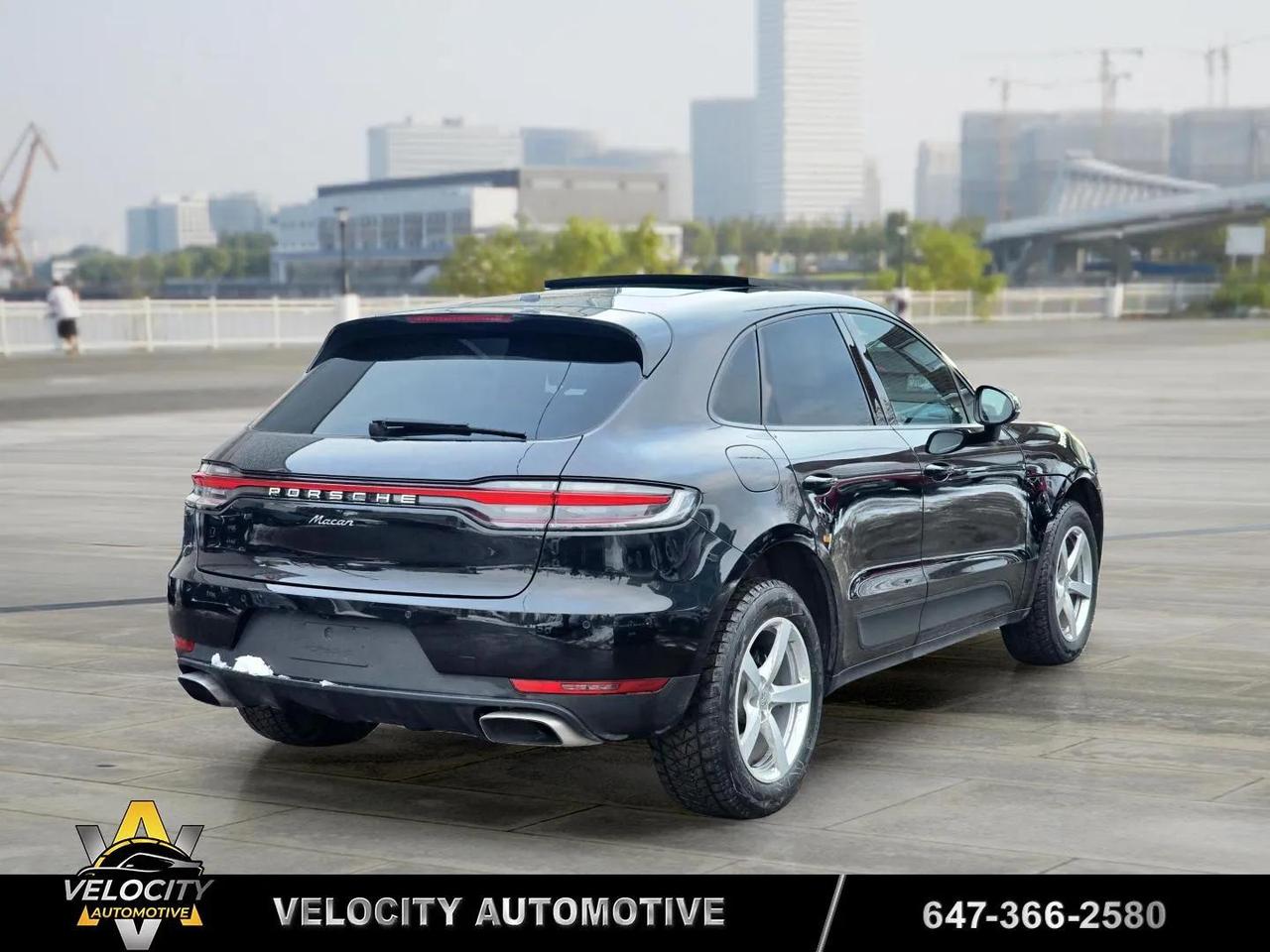 2021 Porsche Macan | No Accidents! Photo