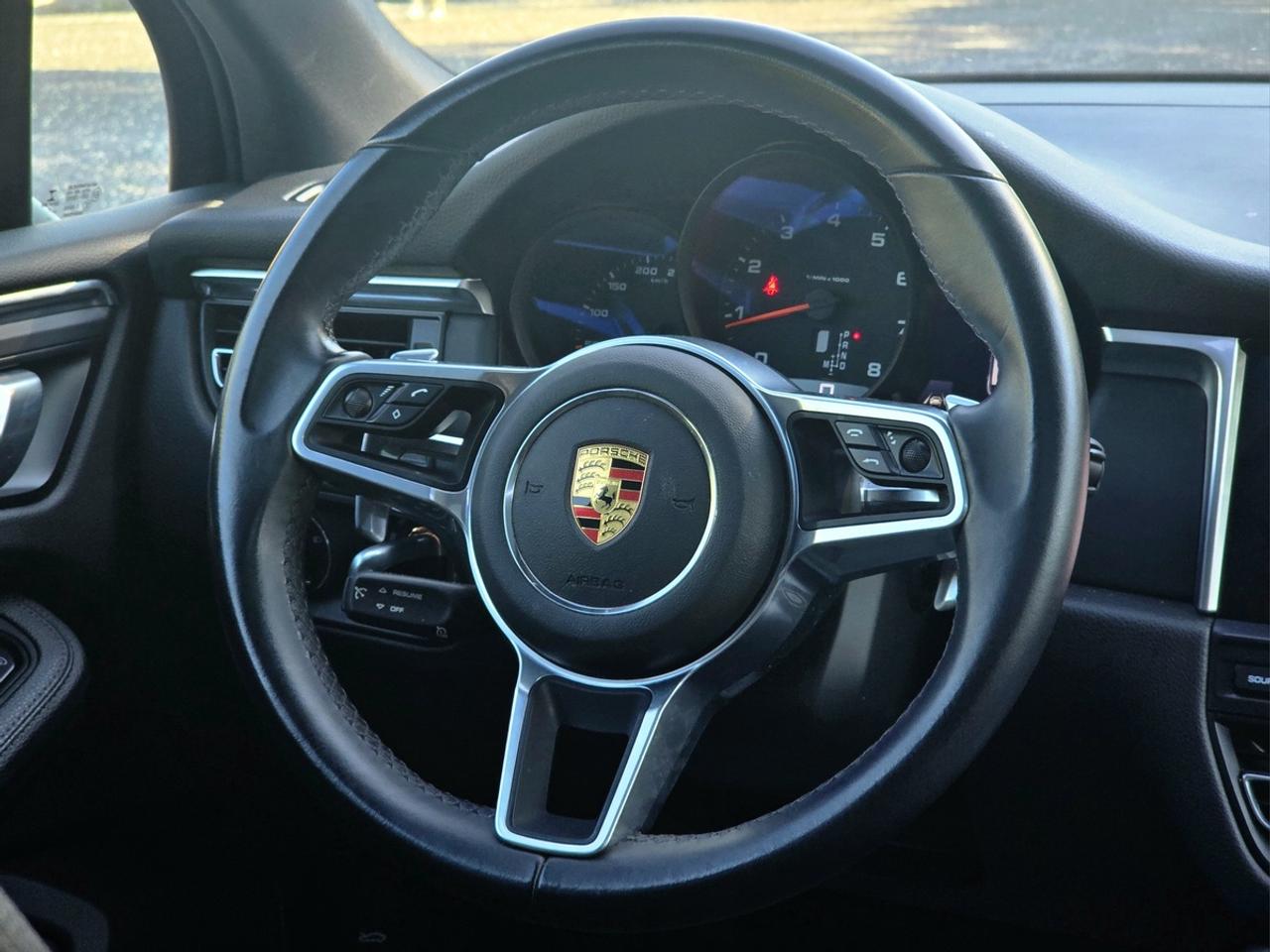 2021 Porsche Macan w/CPO Warranty | No Accidents! Photo