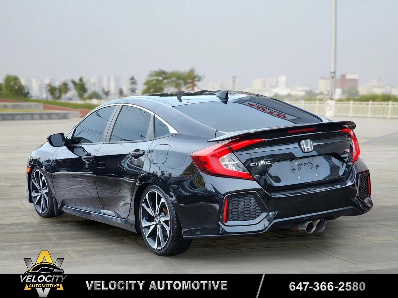 2019 Honda Civic Si Manual | No Accidents! Photo3