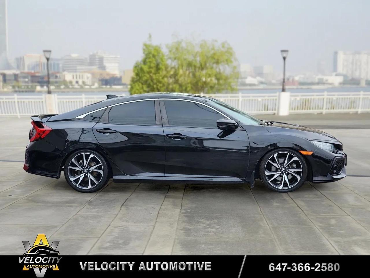 2019 Honda Civic Si Manual | No Accidents! Photo