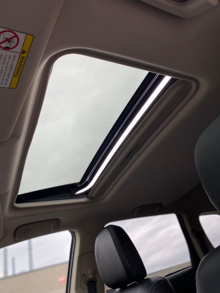 2016 Mitsubishi Outlander ES AWD | LEATHER | SUNROOF Photo