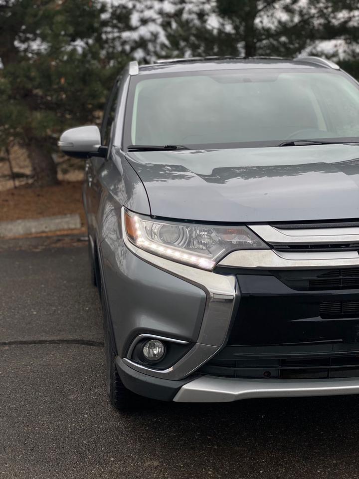 2016 Mitsubishi Outlander ES AWD | LEATHER | SUNROOF Photo