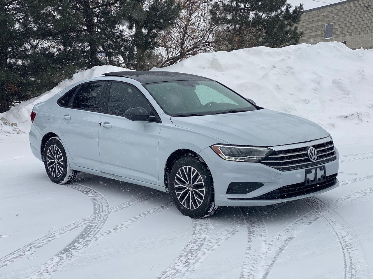 2019 Volkswagen Jetta HIGHLINE | LEATHER | PANOROOF Photo2