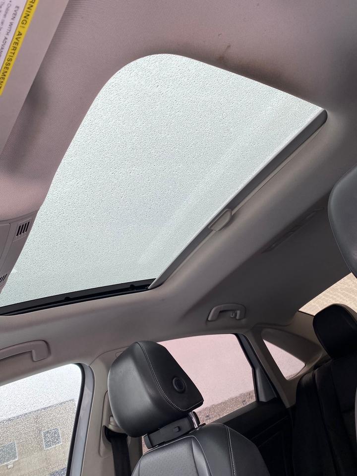 2019 Volkswagen Jetta HIGHLINE | LEATHER | PANOROOF Photo