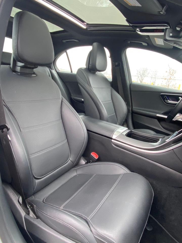 2024 Mercedes-Benz C-Class C300 4MATIC 360 CAMERAS Photo