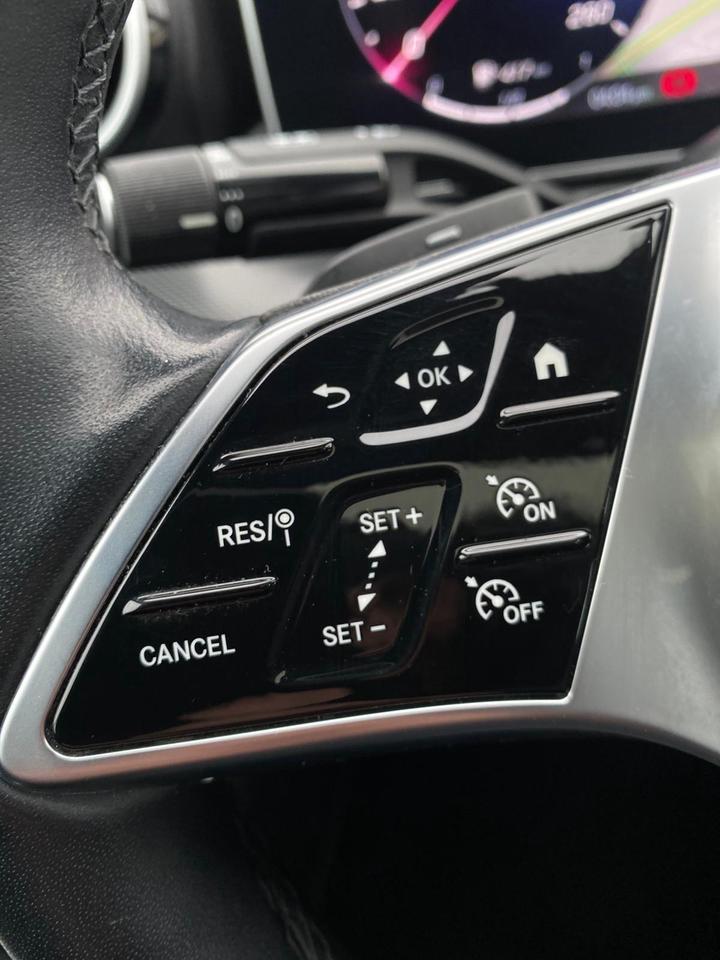 2024 Mercedes-Benz C-Class C300 4MATIC 360 CAMERAS Photo